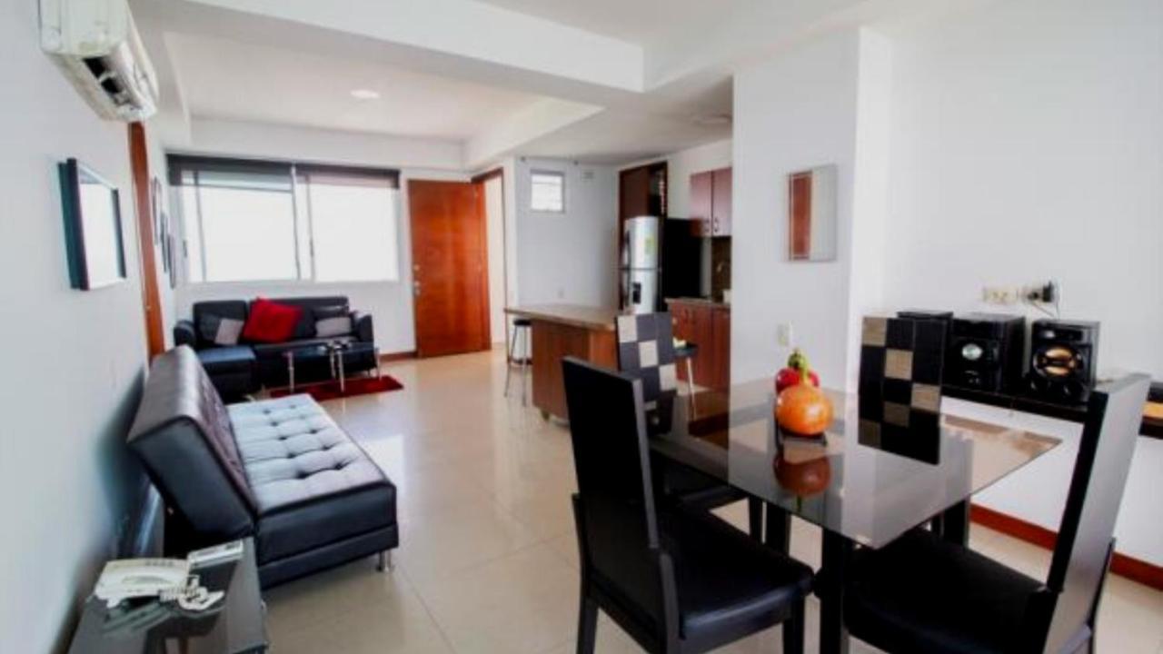 Con Piscina Vacacional En Bocagrande En