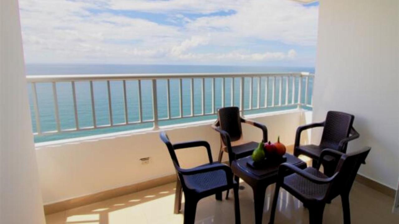 Con Piscina Vacacional En Bocagrande En * Cartagena