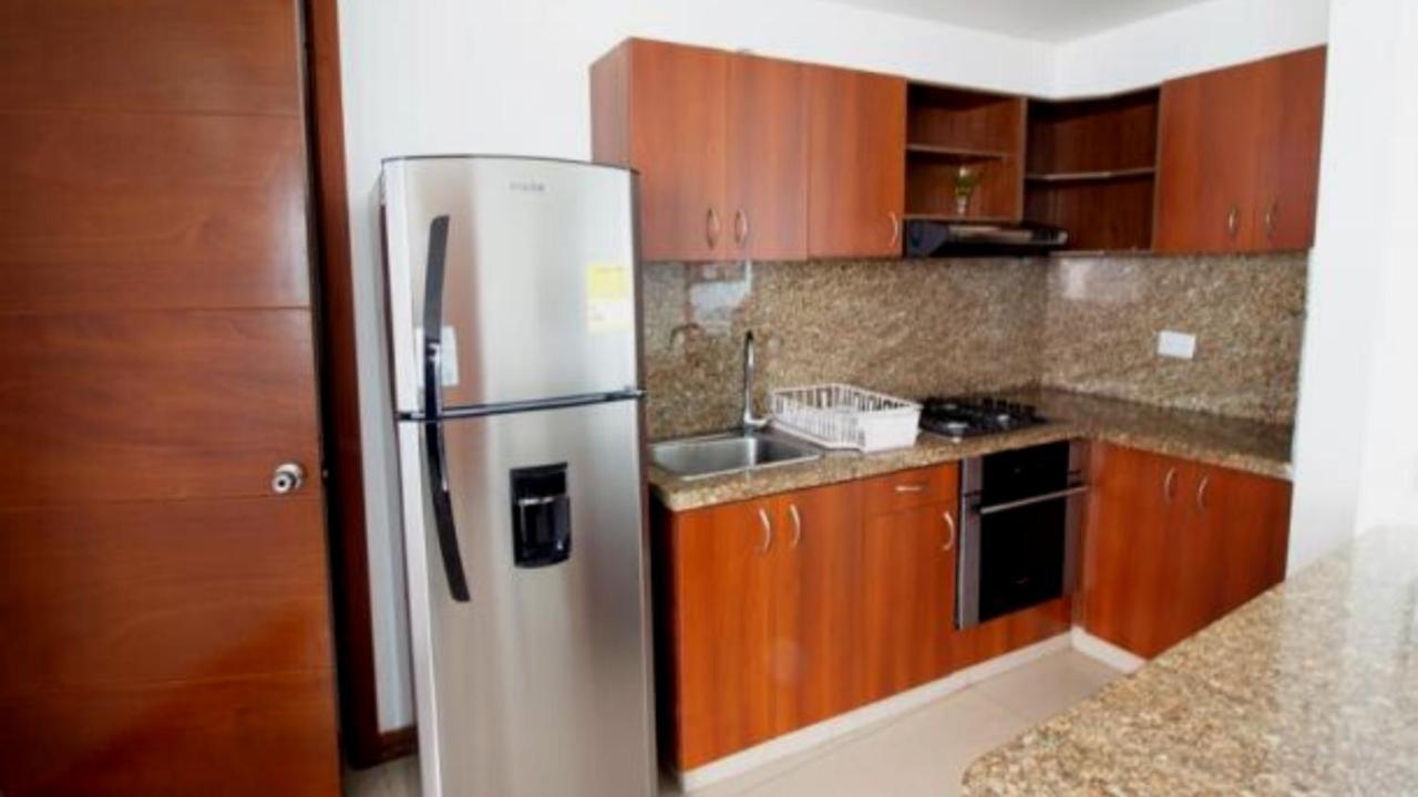 Con Piscina Vacacional En Bocagrande En *