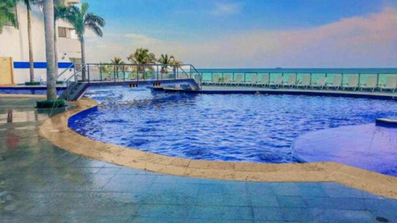 Con Piscina Vacacional En Bocagrande En Apartamento